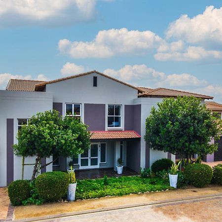 Flensborg Studios & Penthouse - Langebaan Golf Estate Dış mekan fotoğraf