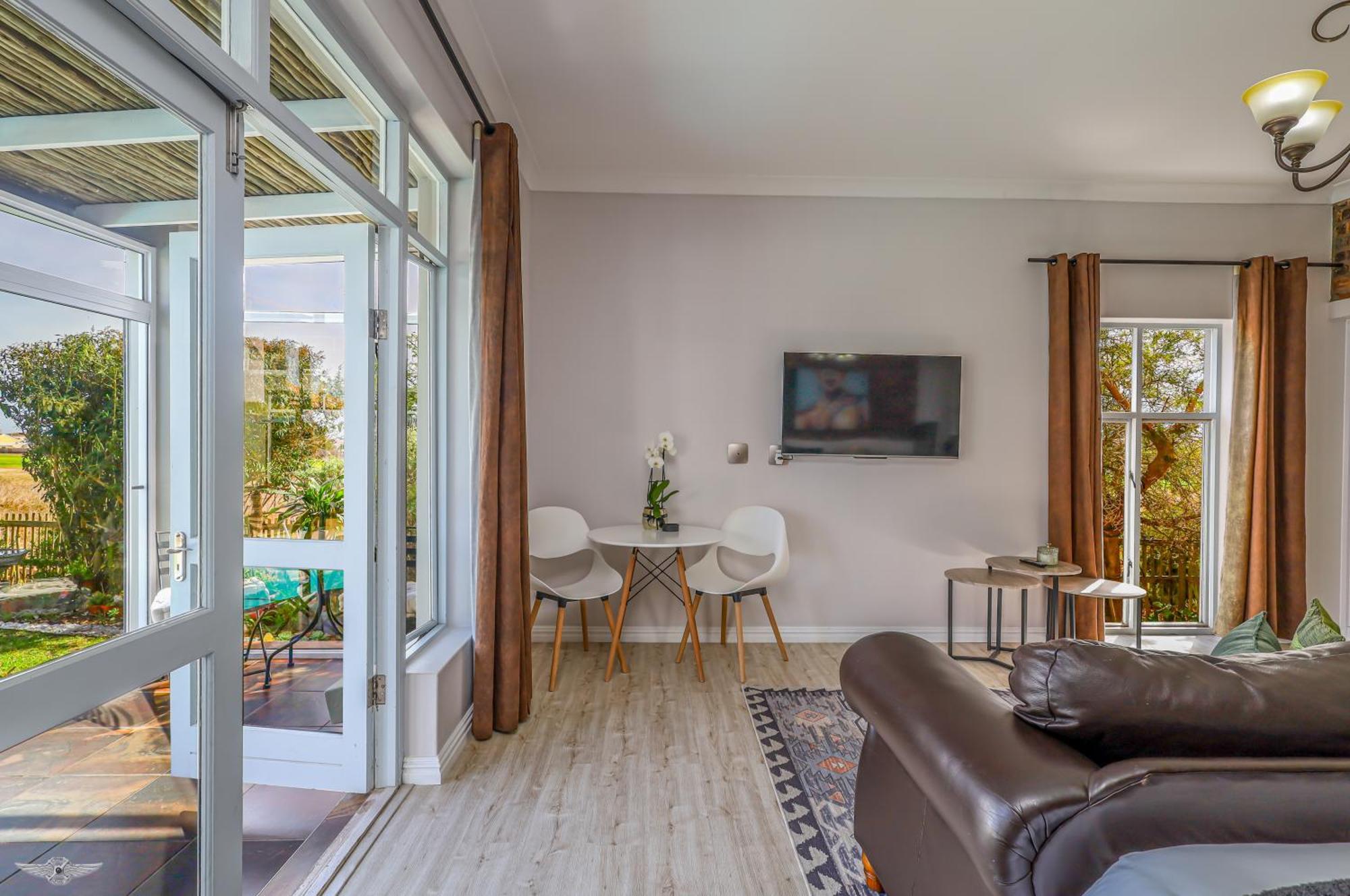 Flensborg Studios & Penthouse - Langebaan Golf Estate Dış mekan fotoğraf